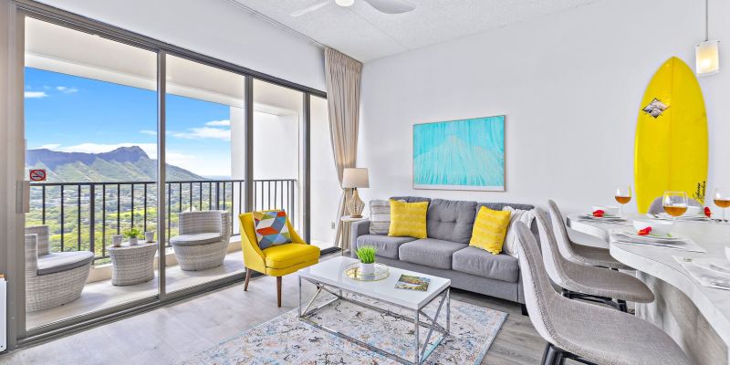 Property Walkthrough: Waikiki Banyan 3701 T1